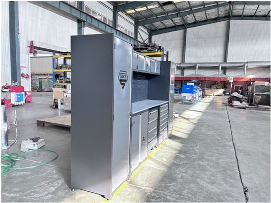 Apparecchiature per il garage in acciaio inox